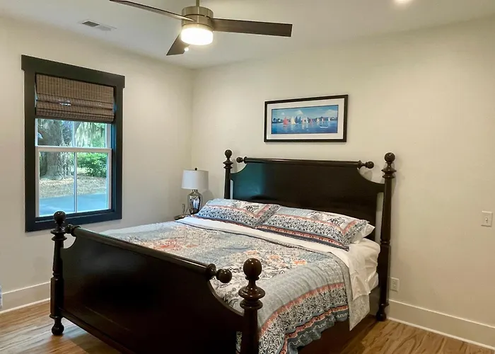 Magnolia Court Suites